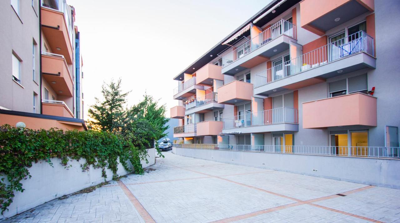 Apartment Luka Split Bagian luar foto