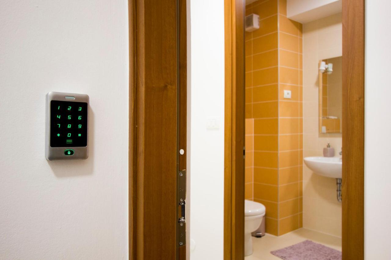 Apartment Luka Split Bagian luar foto