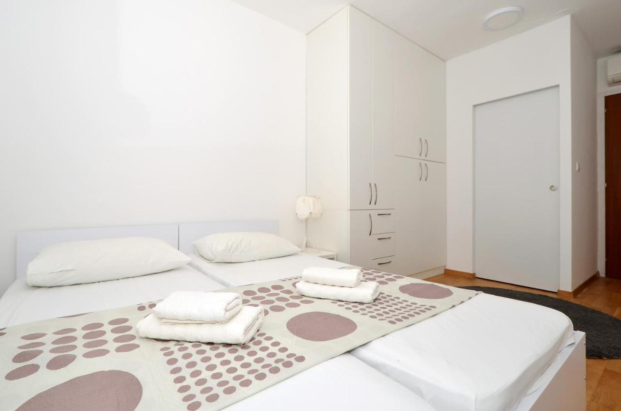 Apartment Luka Split Bagian luar foto