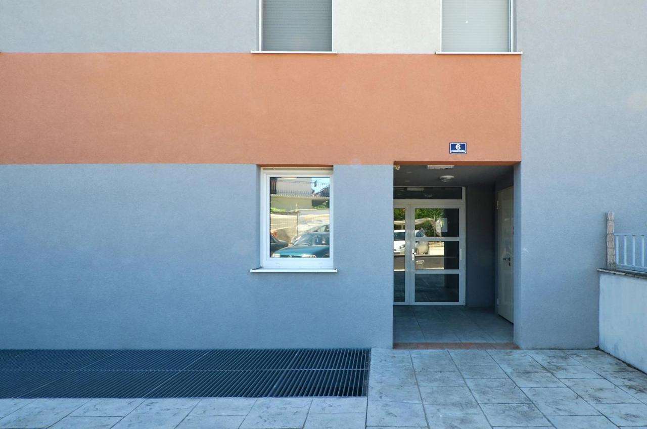 Apartment Luka Split Bagian luar foto